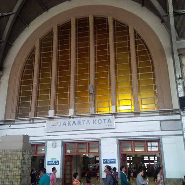 Jakarta-Kota-Station-IMG_20160129_120206